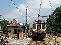 Moteur électrique A8 en gare de Campi (Gênes) .jpg