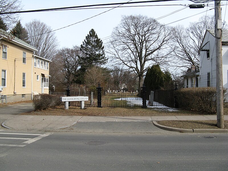 File:Entrance to Mechanic Street Cemetery (Old Burying Ground), Westfield MA.jpg