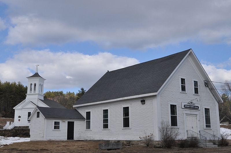 File:EpsomNH TownHall.jpg