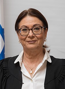 Ester Chajut (2017)