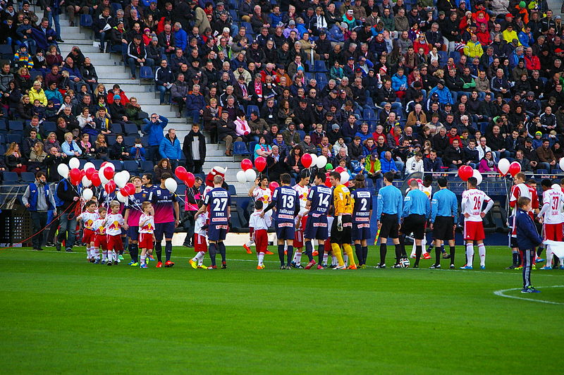 File:FC Red Bull Salzburg gegen Admira Wacker Mödling 04.JPG