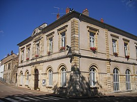The town hall in Saint-Saulge