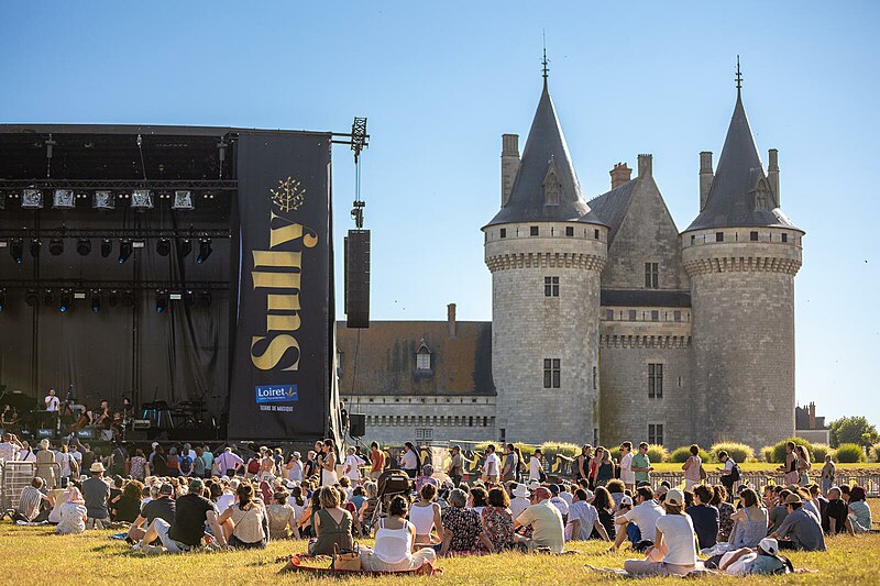 File:Festival de Sully.jpg