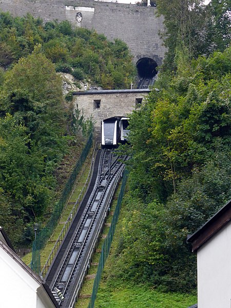 File:Festungsbahn Salzburg (03).jpg