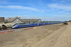 TGV et ECR à Aigrefeuille - Le Thou (2016)