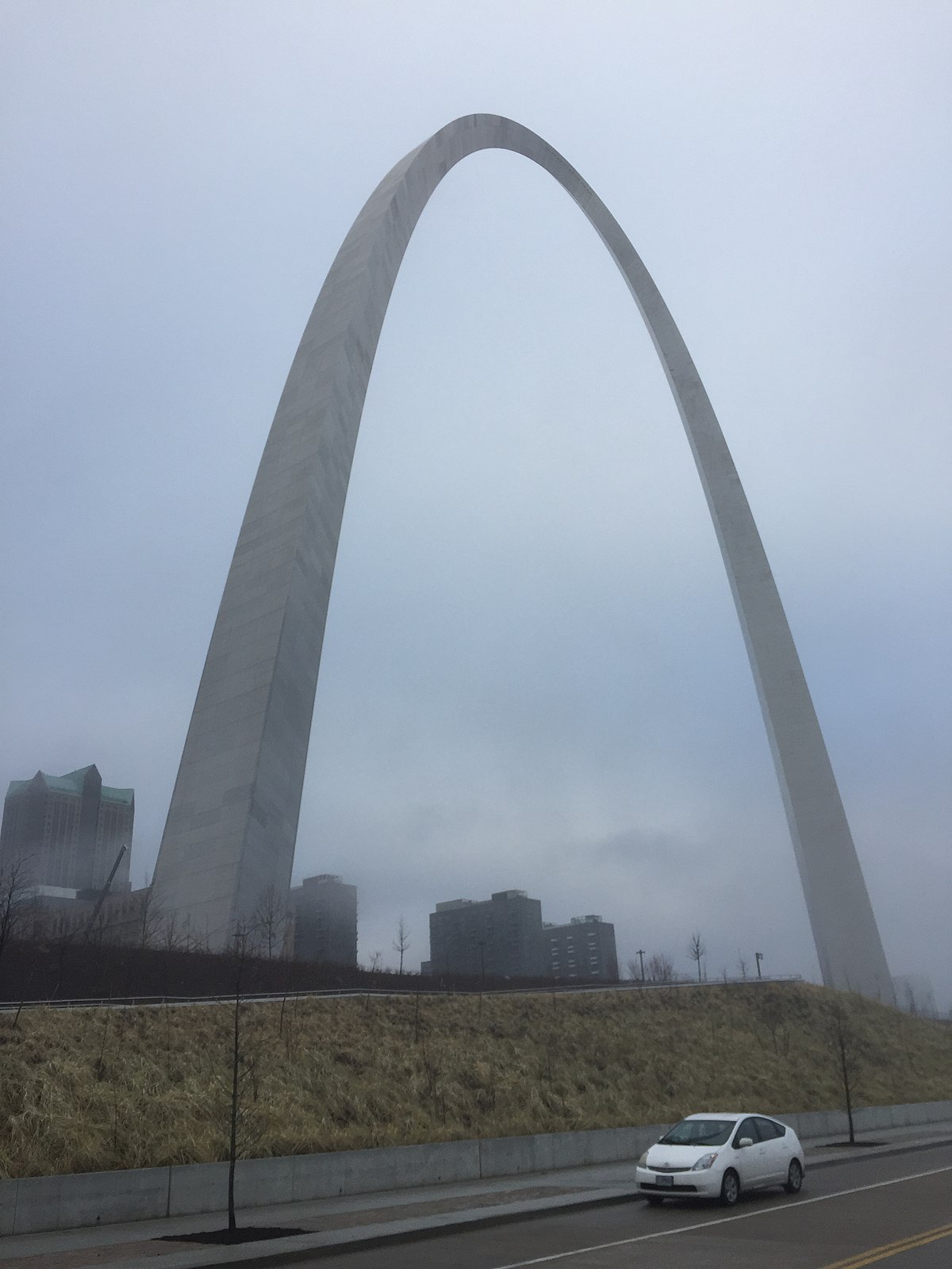 File:Gateway Arch in St. Louis, MO, 0 - Wikimedia Commons