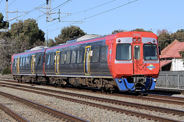 Adelaide Metro 3000 class railcars at Goodwood returning to Adelaide on a Belair service