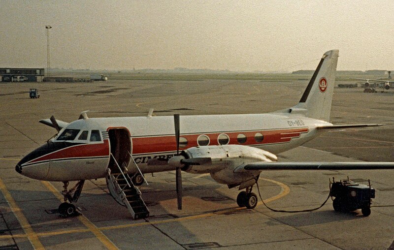 File:Grumman G159 Gulfstream I OY-BEG Cimber CPH 24.09.81 edited-2.jpg