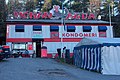 Norsk bokmål: Hönan Agda. Svinesund i Sverige.