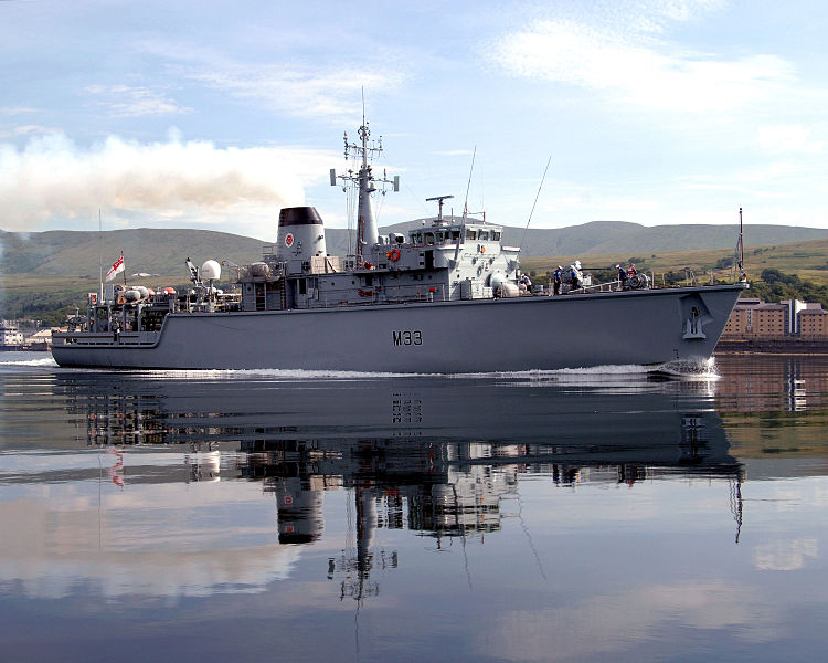 File:HMS Brocklesby sails from HMNB Clyde for the final time. MOD 45146489.jpg