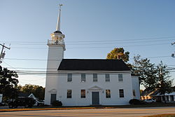 Hampstead Meeting House; Hampstead, New Hampshire.JPG