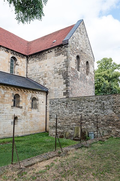 File:Hecklingen, Ehemaliges Kloster, Kirche St. Georg und Pancratius 20170713 008.jpg