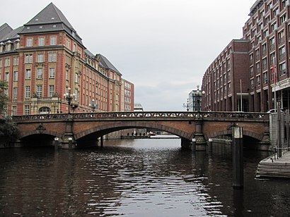 So kommt man zu der Heiligengeistbrücke mit den Öffentlichen - Mehr zum Ort Hier