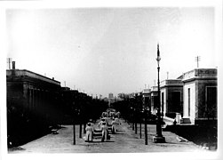 Hospital Muñiz (avenida central).jpg