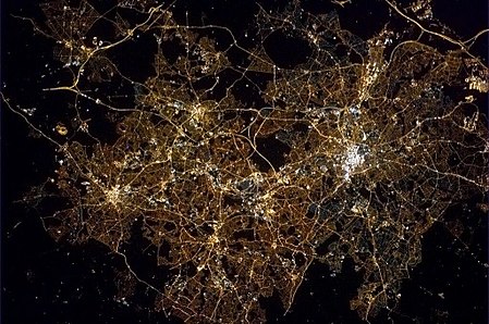 Tập_tin:ISS_Birmingham_at_night.jpg