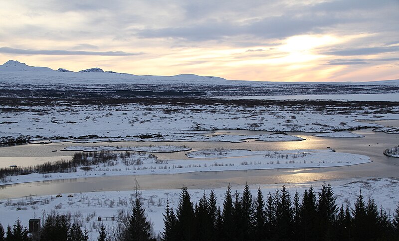 File:Iceland 4 (25358327285).jpg