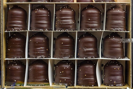 Cardboard box with chocolate marshmallows