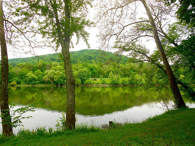 File:Juniata River at Kistler, PA.jpg