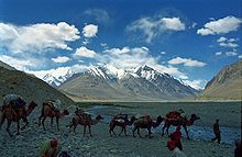 Das Shaksgam-Tal, im Hintergrund links der K2