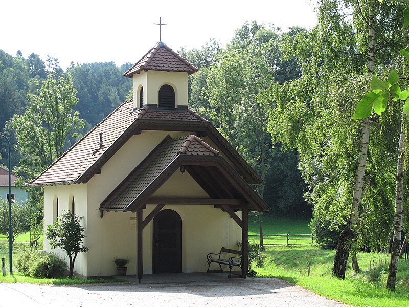 File:Kapelle thal lichtenegg.JPG