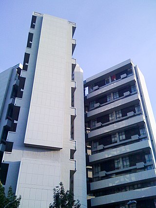 <span class="mw-page-title-main">Keeling House</span> Residential maisonettes in London, England