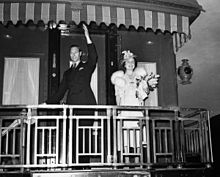 King George VI and Queen Elizabeth on the platform of the royal train during the 1939 royal tour of Canada King George VI and Queen Elizabeth on platform of Royal Train - Royal Tour 1939.jpg