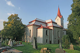 Kostel Nanebevzetí Panny Marie (Bernartice) 02.JPG