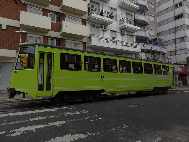 Some cars were refurbished, such as this El Lagarto model used temporarily on the Premetro.