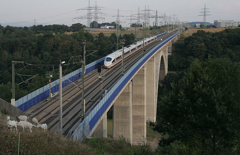 File:Lahntalbrücke.jpg