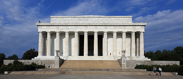 Мемориал Линкольну в Вашингтоне