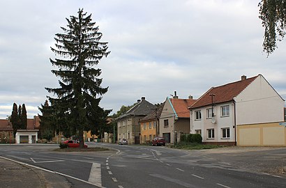 How to get to Mělnické Vtelno with public transit - About the place