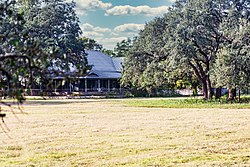 MG Michaelis Ranch, Хейс округіндегі, Техас 2.jpg
