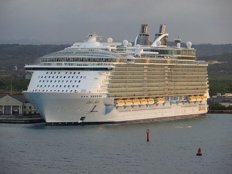 File:MS Oasis of the Seas in Falmouth, Apr 2014.jpg