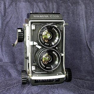 <span class="mw-page-title-main">Mamiya C220</span>