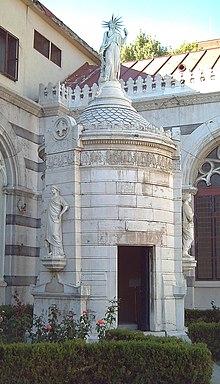 Mausoleo conjunto PHI (Madrid) 01.jpg