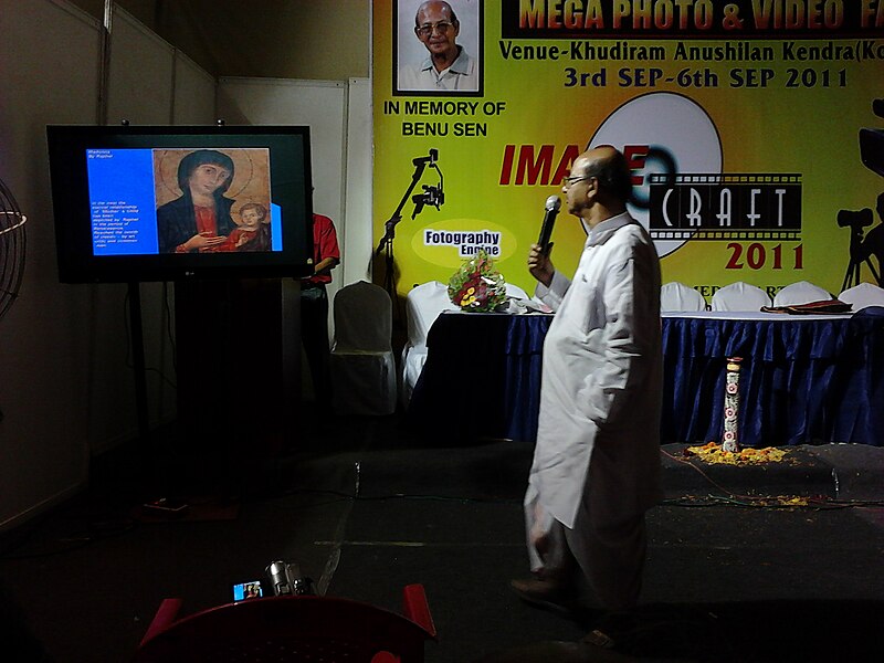 File:Mega Photo & Video Fair - Biswatosh Sengupta - Kolkata 2011-09-03 00505.jpg