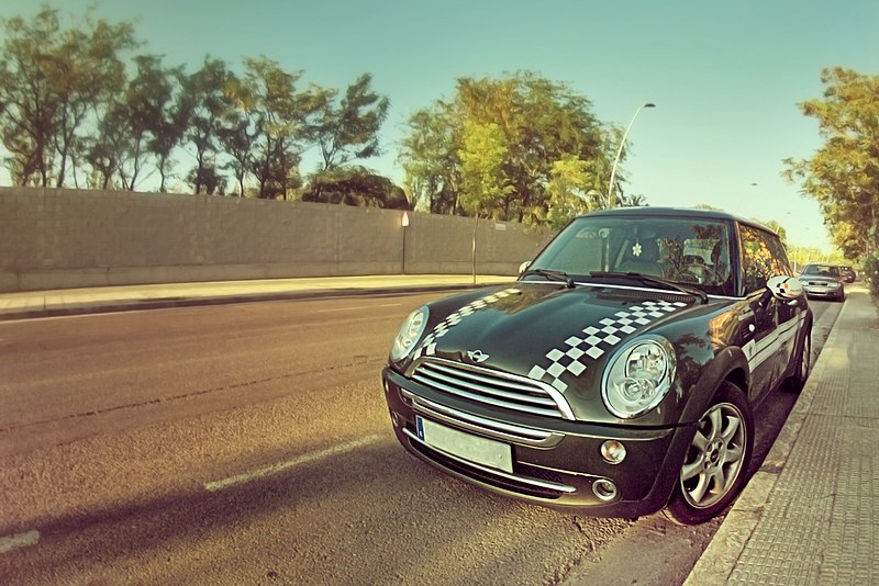 File:Mini Cooper (9314498133).jpg