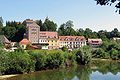 Die Klostermühle am Fluss Neckar.