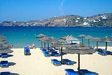 La popular playa de Milopotas en la isla de Íos