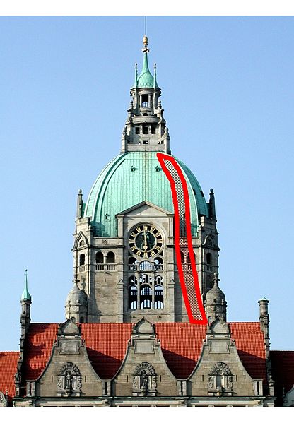 File:Neues Rathaus Hannover von aussen.jpg