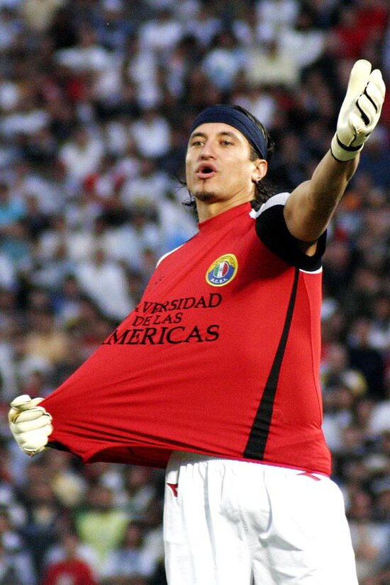 Nicolás Peric scored a goal for Universidad de Concepción in 2004