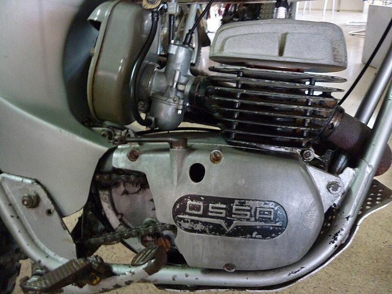 File:OSSA Enduro 1970 engine.JPG