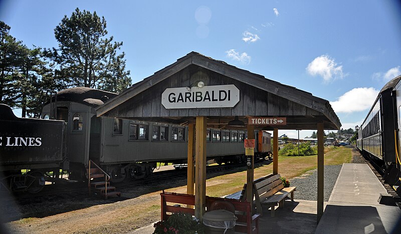 File:Oregon Coast Scenic Railroad yard (Garibaldi, Oregon, USA) 1.jpg