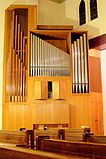 Orgel in der Konventskirche des Sankt-Josefheimes (Berlin).jpg