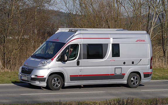 Фиат ситроен. Fiat Ducato Peugeot Boxer Citroen Jumper. Автодом Ситроен Джампер. Автодом 2021 Ситроен Джампер. Автодом Пежо боксер.