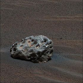 Heat Shield Rock photographié par le rover Opportunity.