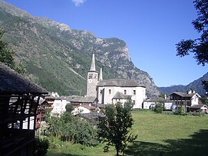 Paesaggio con chiesa Riva Valdobbia.JPG