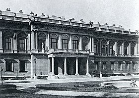 Suuntaa-antava kuva Toskanan palatsiosastosta
