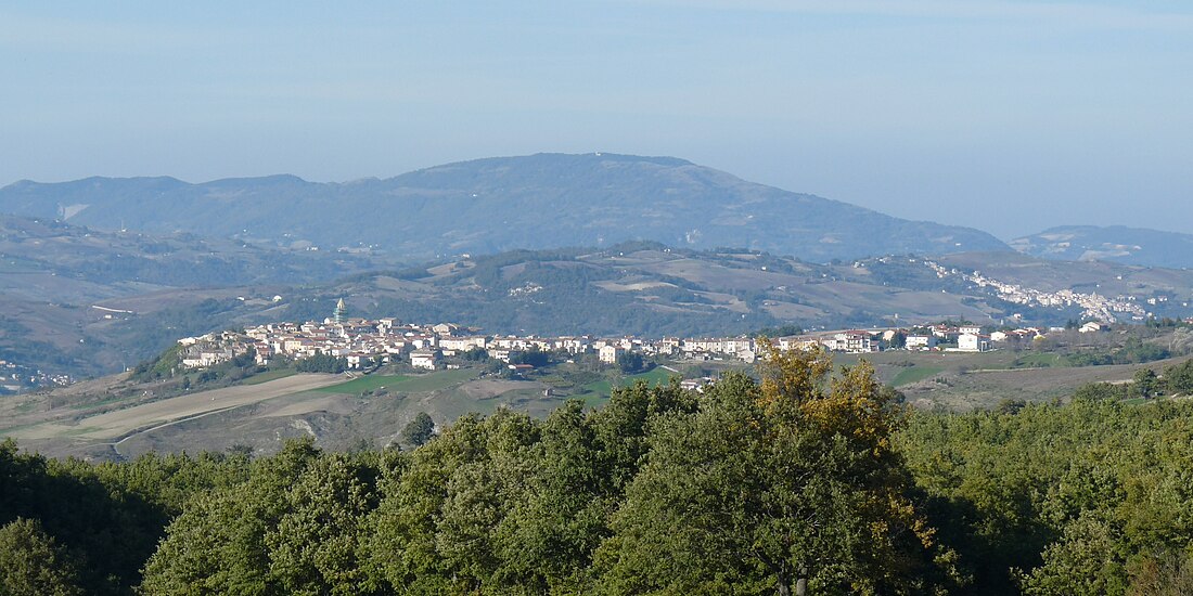 File:Panorama di Petrella Tifernina.JPG