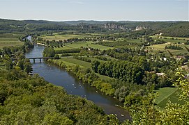 La Dordogne, vue depuis les hauteurs de Domme, dans le sud-est.